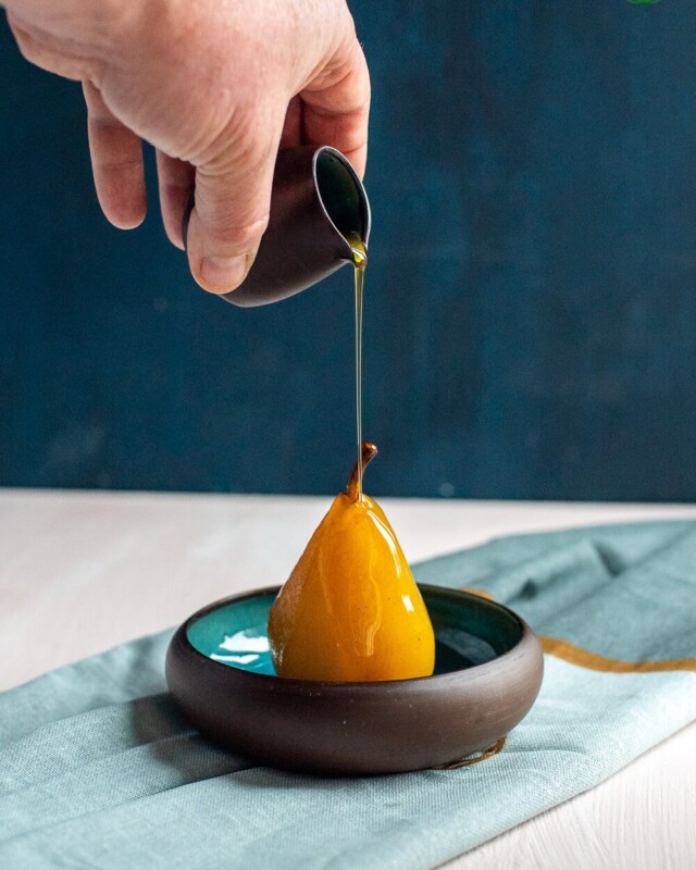 Spiced Whisky Poached Pears – preparation step 3