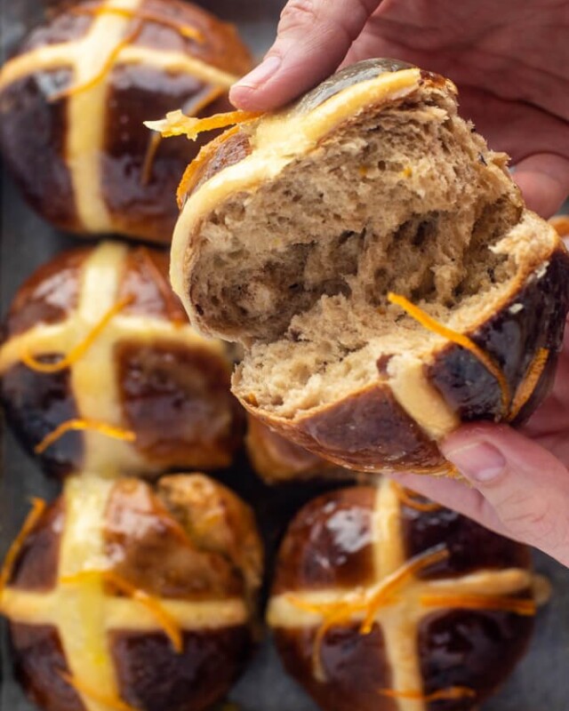 Orange, Date & Cardamom Hot Cross Buns – preparation step 1