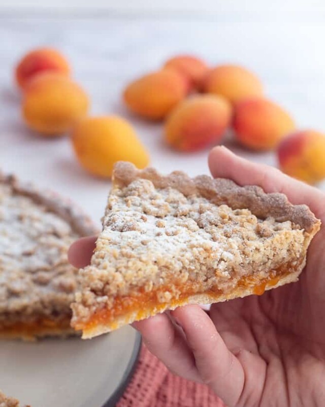 Apricot Streusel Tart – preparation step 1