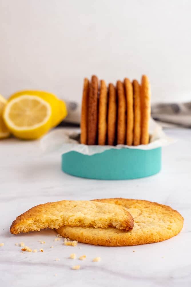 Moorish lemon biscuits
