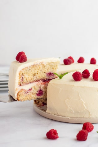 Raspberry Mascarpone Cake – preparation step 10