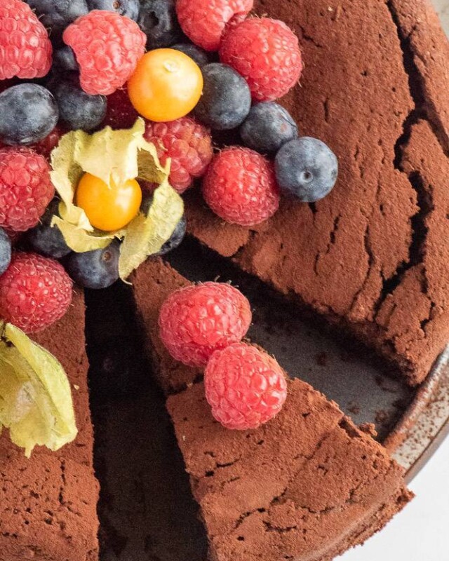 Flourless Chocolate Cake – preparation step 7