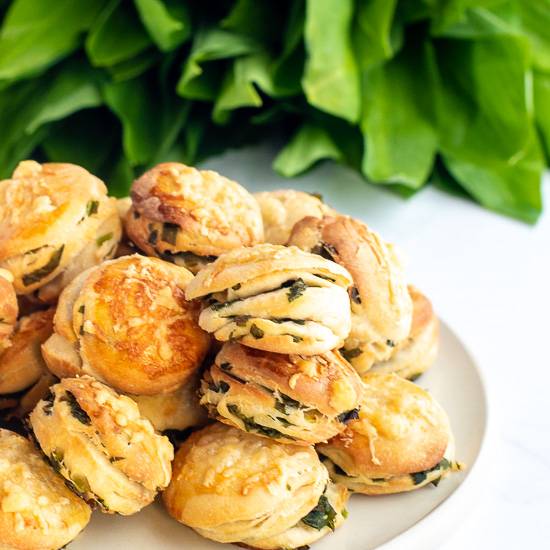 Hungarian wild garlic scones
