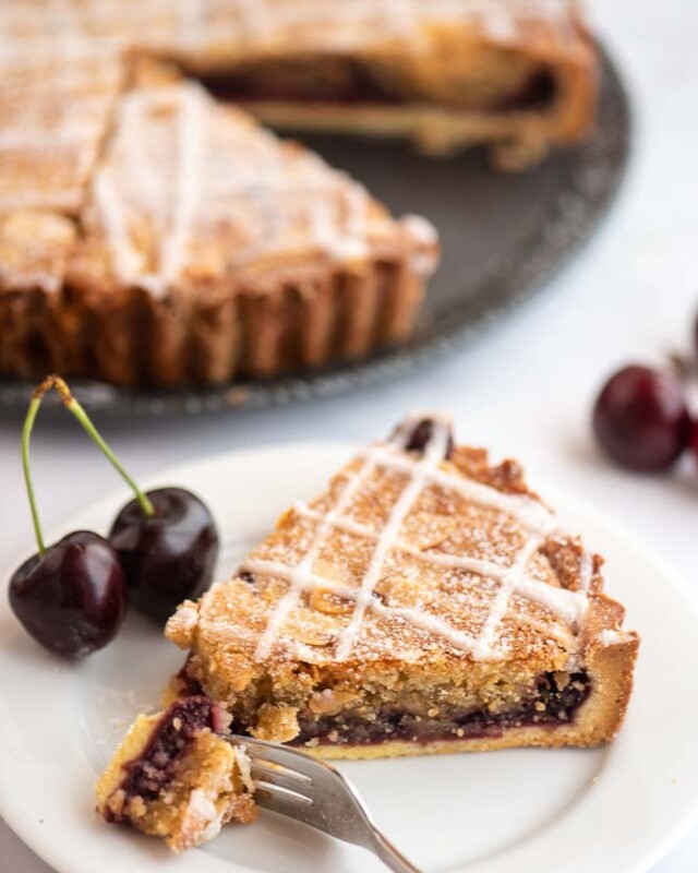 Cherry Bakewell Tart – preparation step 4