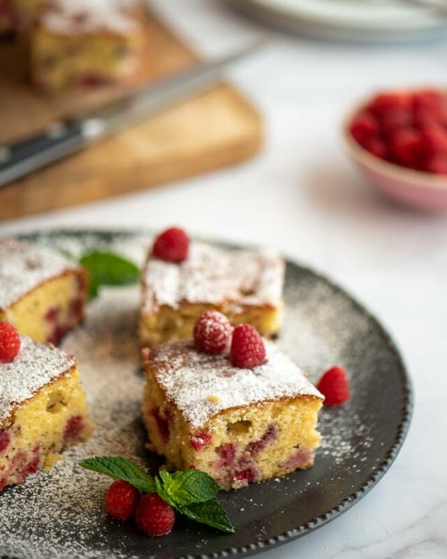 Raspberry Lemon Sheet Cake – preparation step 5
