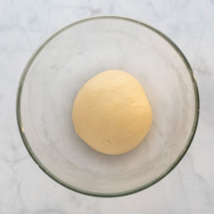 Cheesy Pesto Bread – preparation step 2