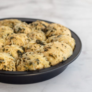 Cheesy Pesto Bread – preparation step 4