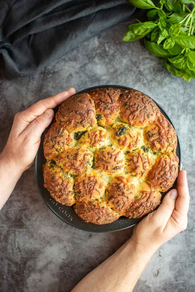 Cheesy Pesto Bread – preparation step 13