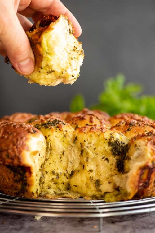 Cheesy Pesto Bread – preparation step 14