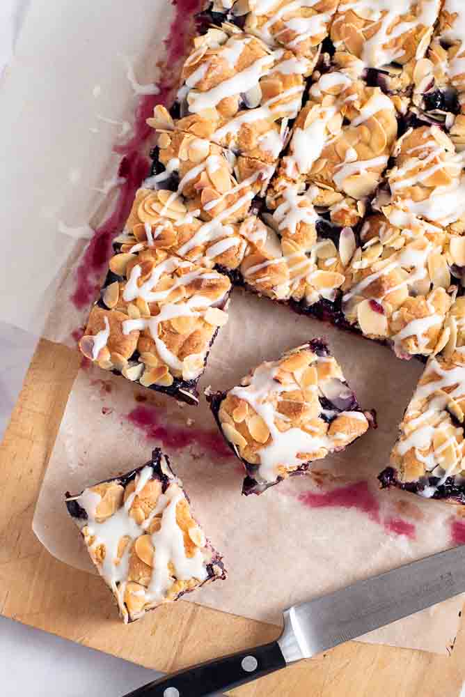 Cherry Almond Cookie Bars – preparation step 9