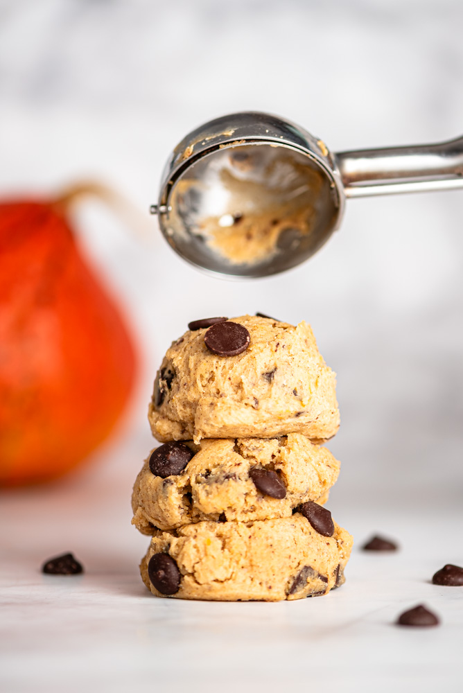 Pumpkin Chocolate Chip Cookies – preparation step 1